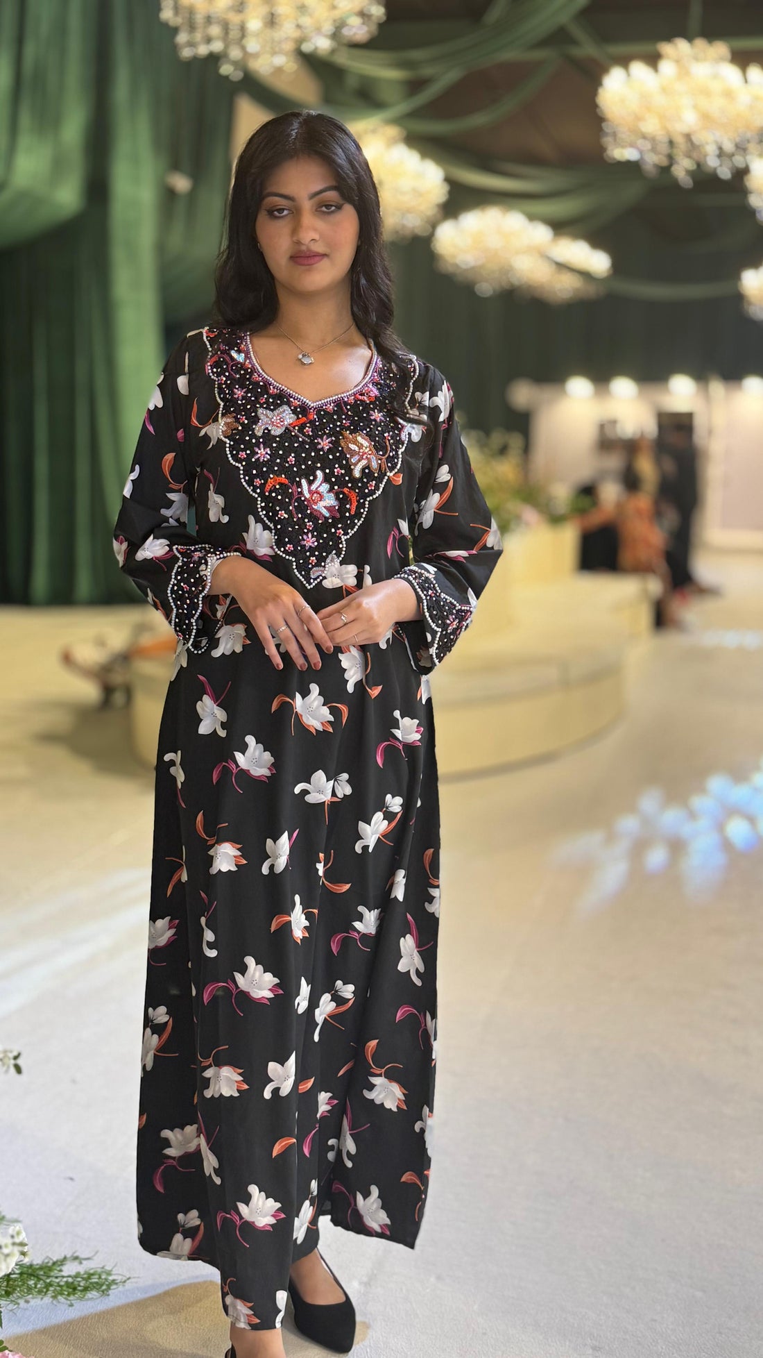 Noir Elegance – Cotton Hareer