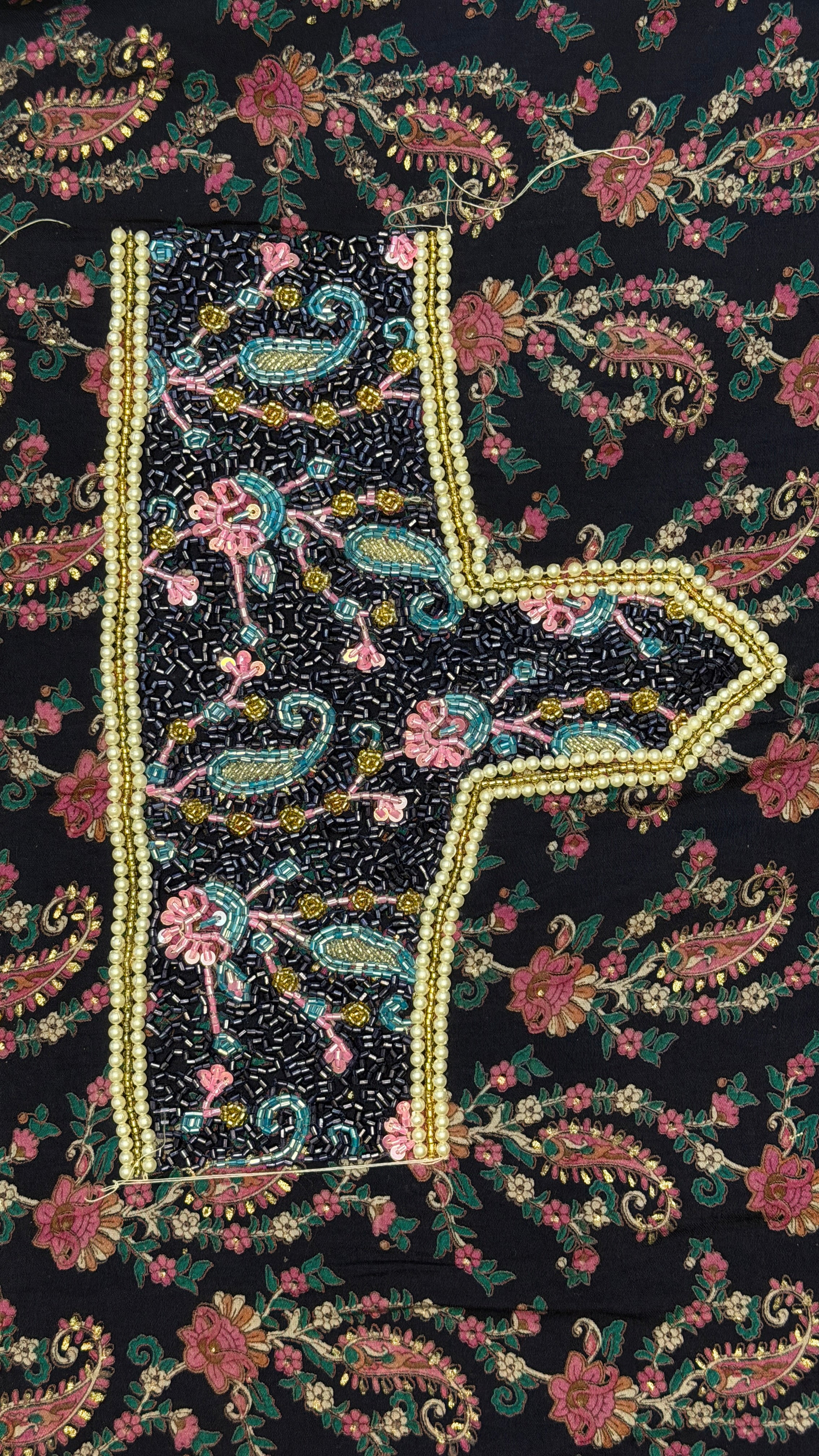 Cotton Muzari With Shella – The Ultimate Boutique Handwork Collection